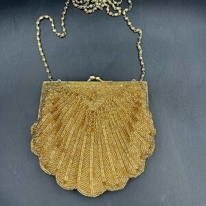 Vintage La Regale Gold Shell Shoulder Bag
